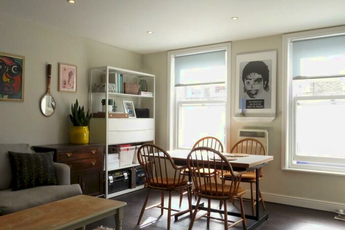 1 Bedroom Apartment To Rent In Westow Hill, Upper Norwood, London, SE19