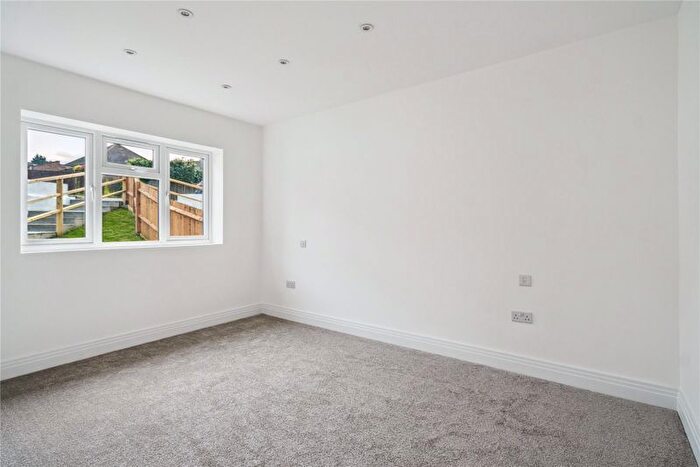 4 Bedroom Semi-Detached House To Rent In Shady Bush Close, Bushey Heath, Hertfordshire, WD23