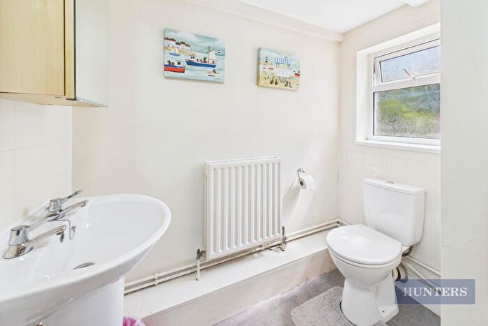 5 Bedroom Semi-Detached House To Rent In Osborne Road North - Student Property, SO17