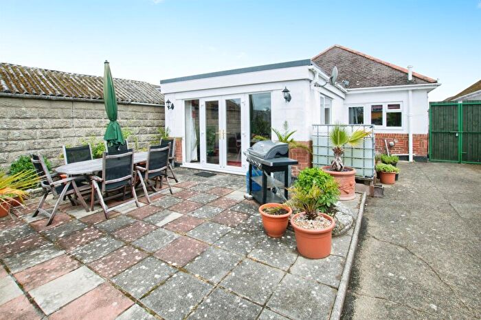 2 Bedroom Detached Bungalow For Sale In Durdells Avenue, Bournemouth, BH11