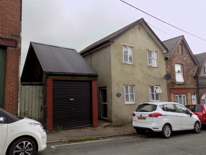2 Bedroom End Of Terrace House To Rent In Northfield Road, Okehampton, EX20