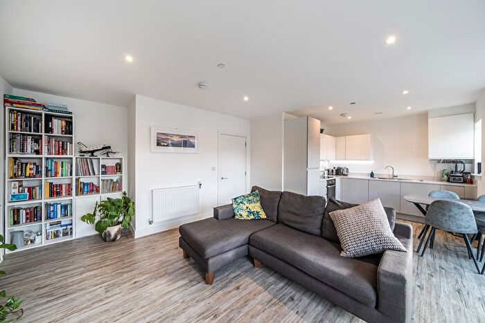 2 Bedroom Flat For Sale In Sessile Court, Croydon, London, SE25