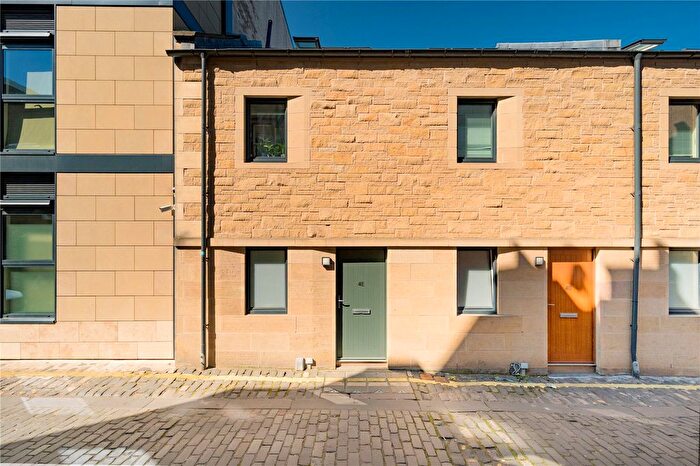 2 Bedroom Terraced House For Sale In Broughton Street Lane, Edinburgh, Midlothian, EH1
