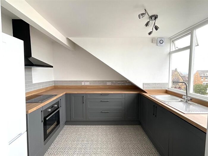 1 Bedroom Property To Rent In Albemarle Crescent, Scarborough, YO11