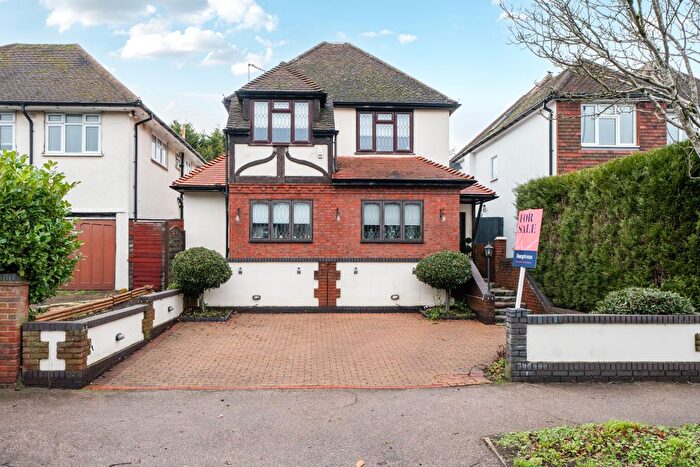 4 Bedroom Detached House For Sale In Addington Road, South Croydon, CR2