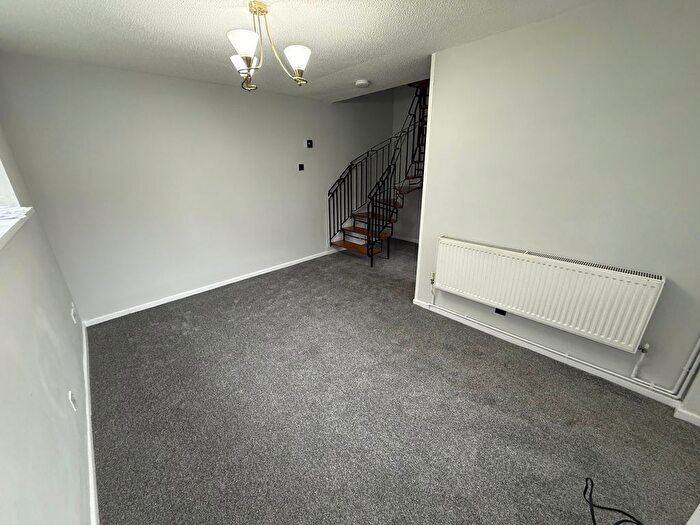 1 Bedroom Property To Rent In Bronwydd, Swansea, SA7