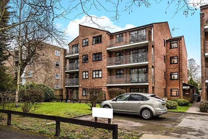 1 Bedroom Flat For Sale In Brackley Road, Beckenham, BR3