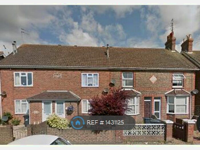 1 Bedroom Flat To Rent In Worcester Court, Hailsham, BN27