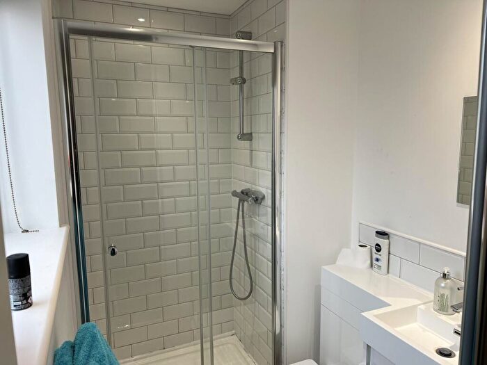 5 Bedroom Town House To Rent In Sudbury Street, Sheffield, S3