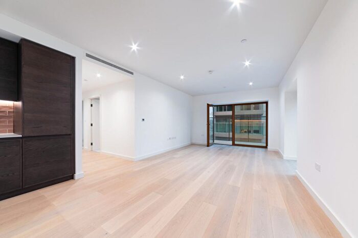 2 Bedroom Flat To Rent In India House, Royal Crest Avenue, London, E16