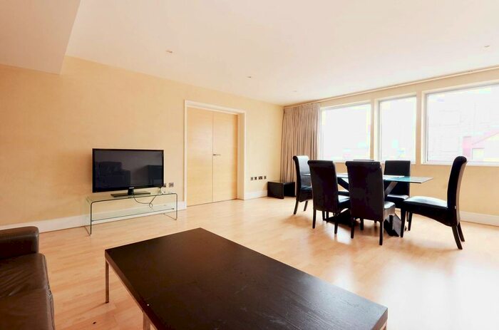 3 Bedroom Flat To Rent In Monck Street, Westminster, London, SW1P
