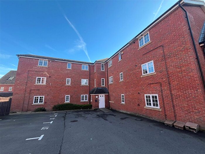 2 Bedroom Flat For Sale In Hardwick Hall Way, Daventry, Northamptonshire, NN11