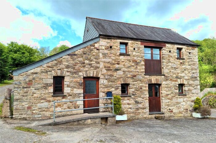 3 Bedroom Barn Conversion To Rent In Gunnislake, Cornwall, PL18