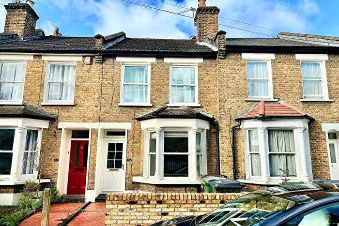2 Bedroom Property To Rent In Eden Road, London, E17