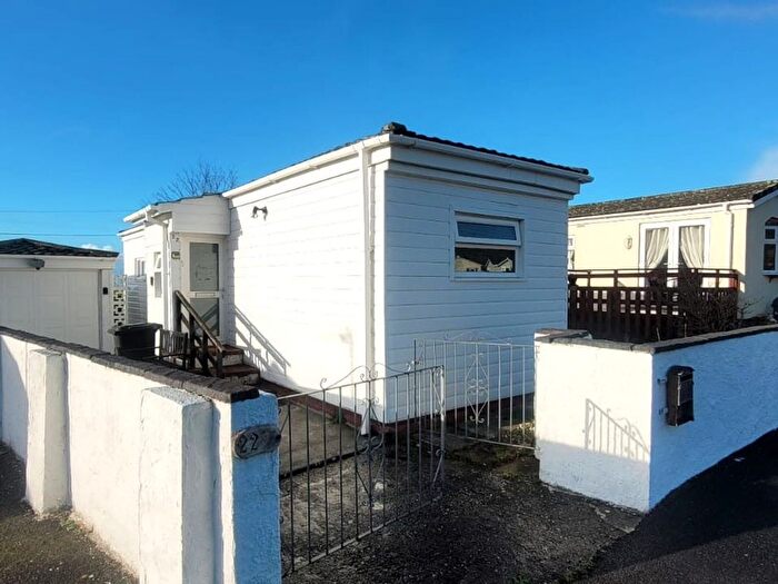 2 Bedroom Park Home For Sale In Pedna Carne, Higher Fraddon, TR9