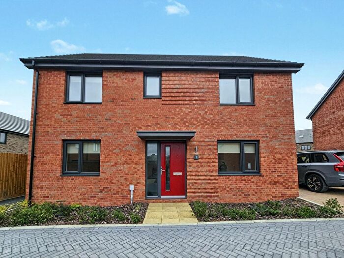 4 Bedroom Detached House To Rent In Edwards Grove, Bordon, Hampshire, GU35