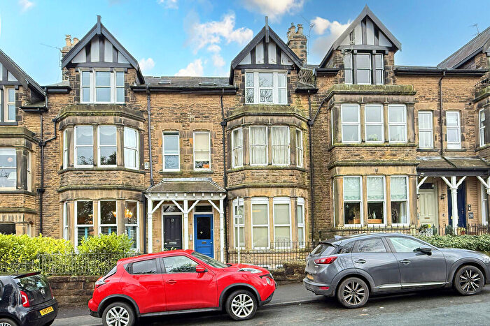 1 Bedroom Flat To Rent In Harlow Moor Drive, Harrogate, HG2