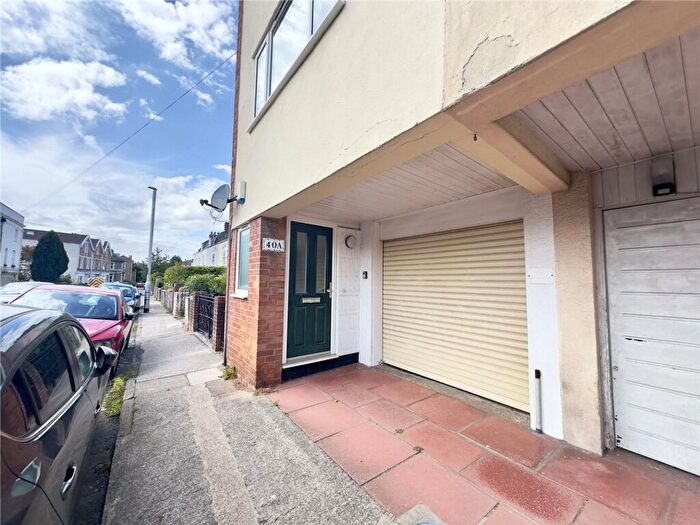 3 Bedroom Flat To Rent In Clifton, Worrall Road, BS8
