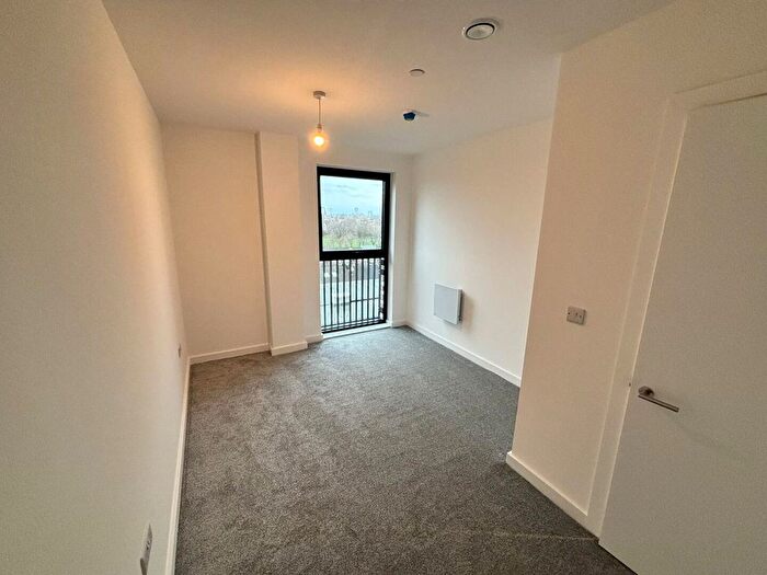 1 Bedroom Flat To Rent In Apartment Ordsall Lane, Salford, Greater Manchester, M5
