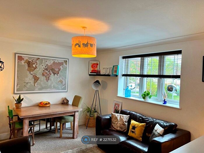 2 Bedroom Flat To Rent In Hursley Road, Chandlers Ford, SO53