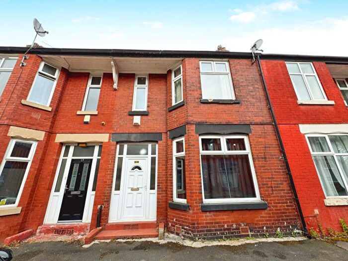 4 Bedroom Terraced House To Rent In Wallace Avenue, Manchester, M14
