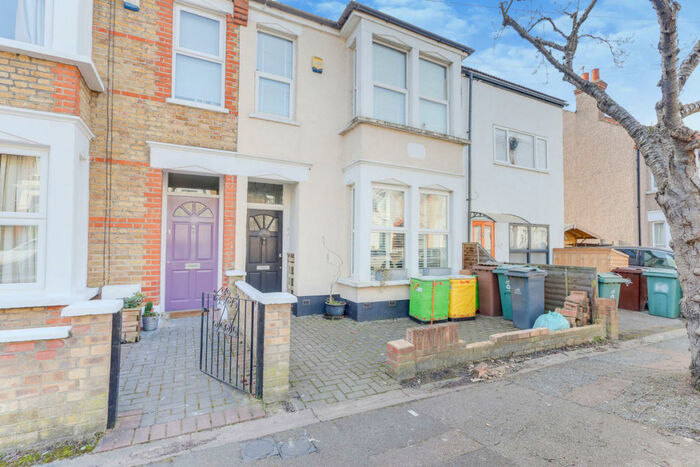 1 Bedroom Flat To Rent In Beverley Road, London, E4