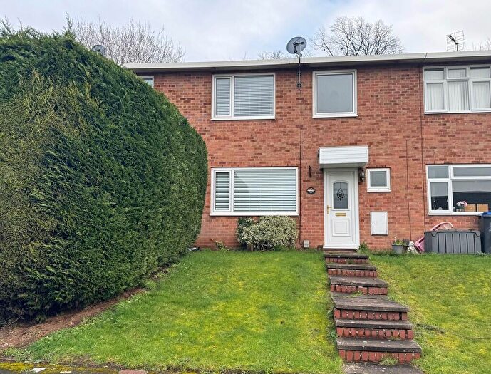3 Bedroom Terraced House For Sale In Redfern Avenue, Kenilworth, CV8