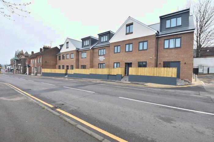 2 Bedroom Flat To Rent In Castle Street, Luton, LU1