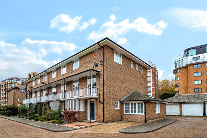 4 Bedroom Town House To Rent In Acacia Gardens, St Johns Wood, NW8