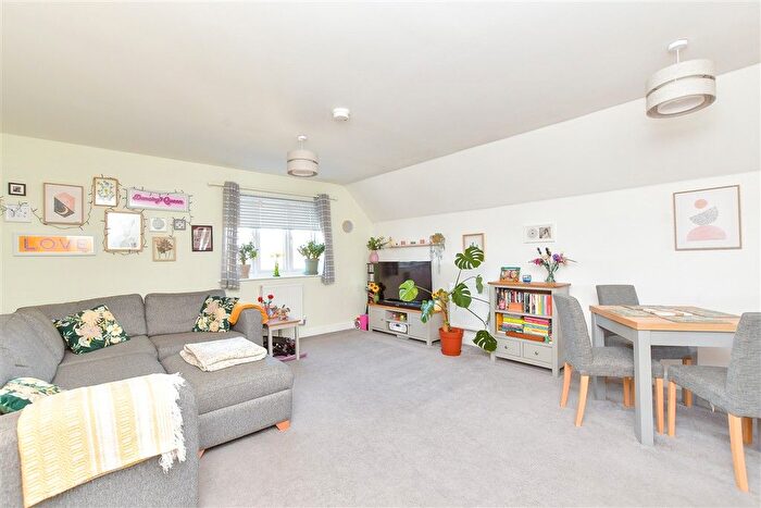 2 Bedroom Flat For Sale In Peckham Chase, Eastergate, Chichester, West Sussex, PO20