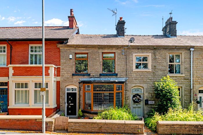 3 Bedroom Terraced House For Sale In Turton Road, Bolton, BL2
