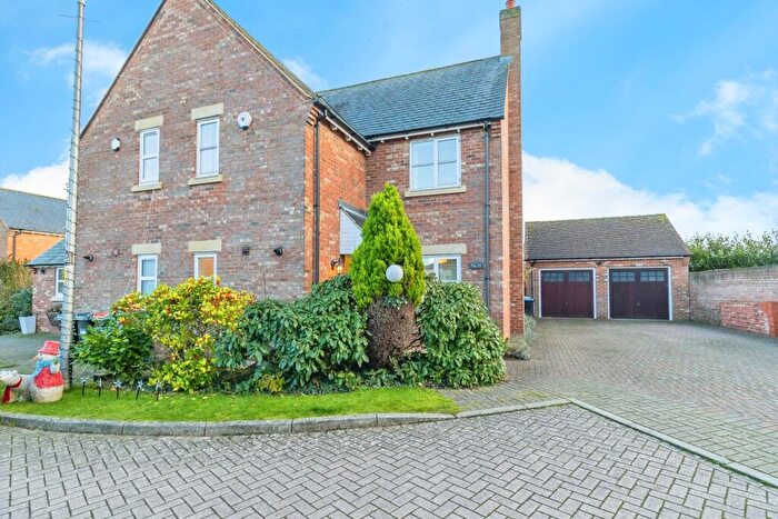 3 Bedroom Semi Detached House For Sale In St. Augustus Close, Milton Keynes, Buckinghamshire, MK3