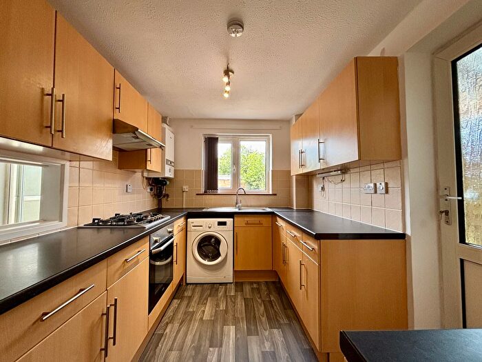 3 Bedroom Detached House To Rent In Olivers Mill, Longfield, DA3