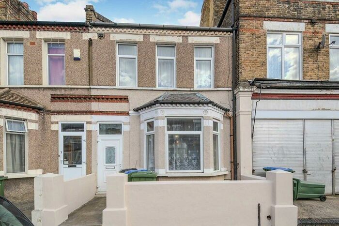 3 Bedroom Terraced House To Rent In Conway Road, London, SE18