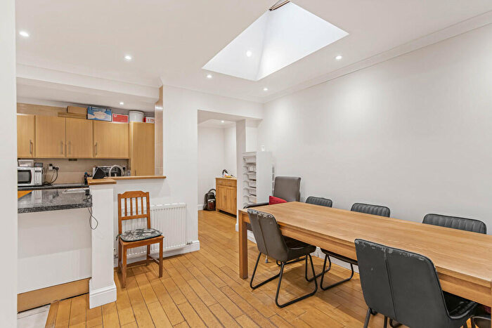 3 Bedroom Terraced House For Sale In Kingsholm Gardens, Eltham, SE9
