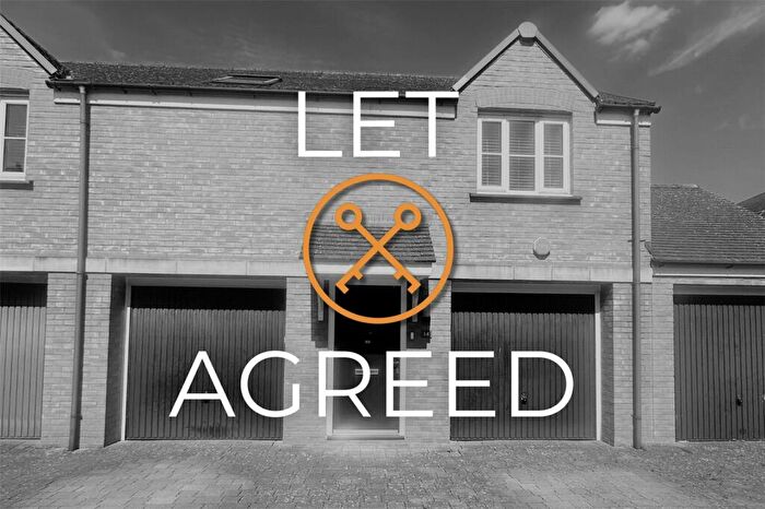 2 Bedroom Detached House To Rent In Ewden Close, Wichelstowe, Swindon, Wiltshire, SN1