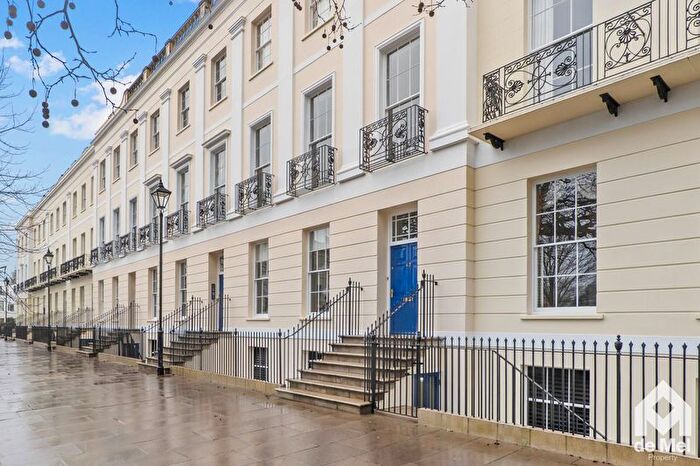 3 Bedroom Flat For Sale In The Broad Walk, Imperial Square, Cheltenham, Gloucestershire, GL50