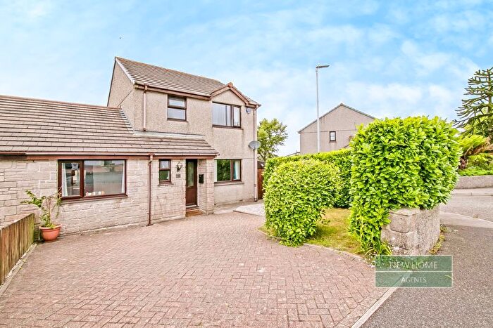 4 Bedroom Semi-Detached House For Sale In Beauchamps Meadow, Redruth, TR15