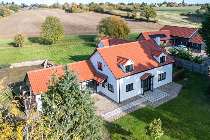 4 Bedroom Detached House For Sale In Elmswell, Bury St Edmunds, Suffolk, IP30