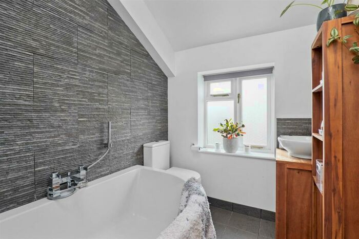 3 Bedroom Terraced House For Sale In Woodbine Street, Leamington Spa, CV32