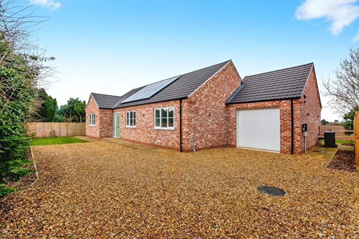 3 Bedroom Detached Bungalow For Sale In Orchard Close, Holbeach, Spalding, PE12