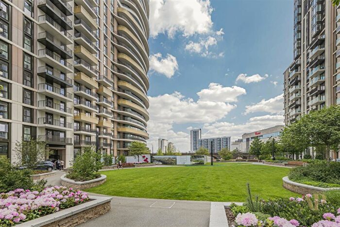 1 Bedroom Property To Rent In Cascade Way, London, W12