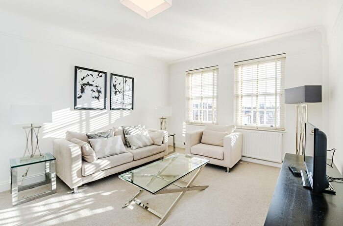 2 Bedroom Flat To Rent In Fulham Road, London, SW3