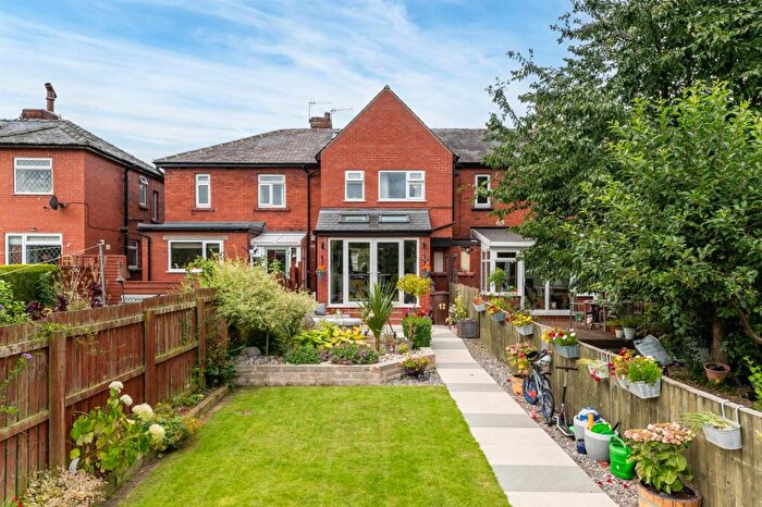 3 Bedroom Terraced House For Sale In Wharfe Street, Otley, LS21