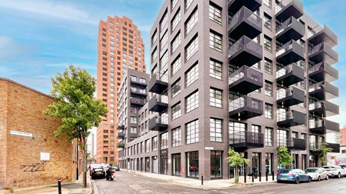 1 Bedroom Apartment To Rent In Vista Heights, Bermondsey, London, SE15