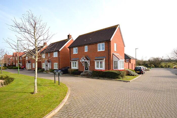 3 Bedroom Detached House To Rent In Vespasian Close, Westhampnett, PO18