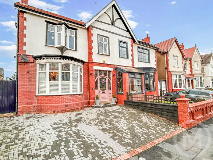 5 Bedroom Semi Detached House For Sale In Arundel Avenue, Bispham, FY2