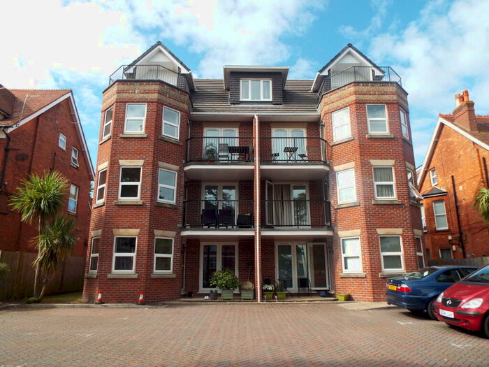 2 Bedroom Flat To Rent In Owls Road, Boscombe Spa, BH5