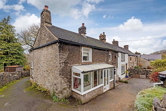 3 Bedroom End Of Terrace House For Sale In The Hills, Bradwell, Hope Valley, S33