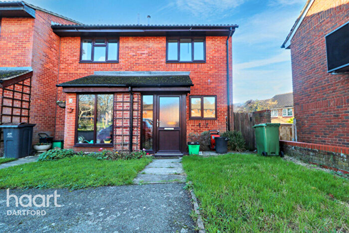 2 Bedroom Semi-Detached House To Rent In Buttermere Road, Orpington, BR5